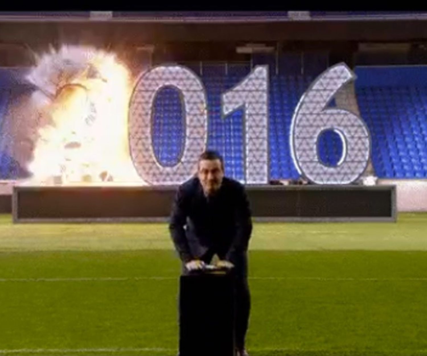 John Oliver explode 2016