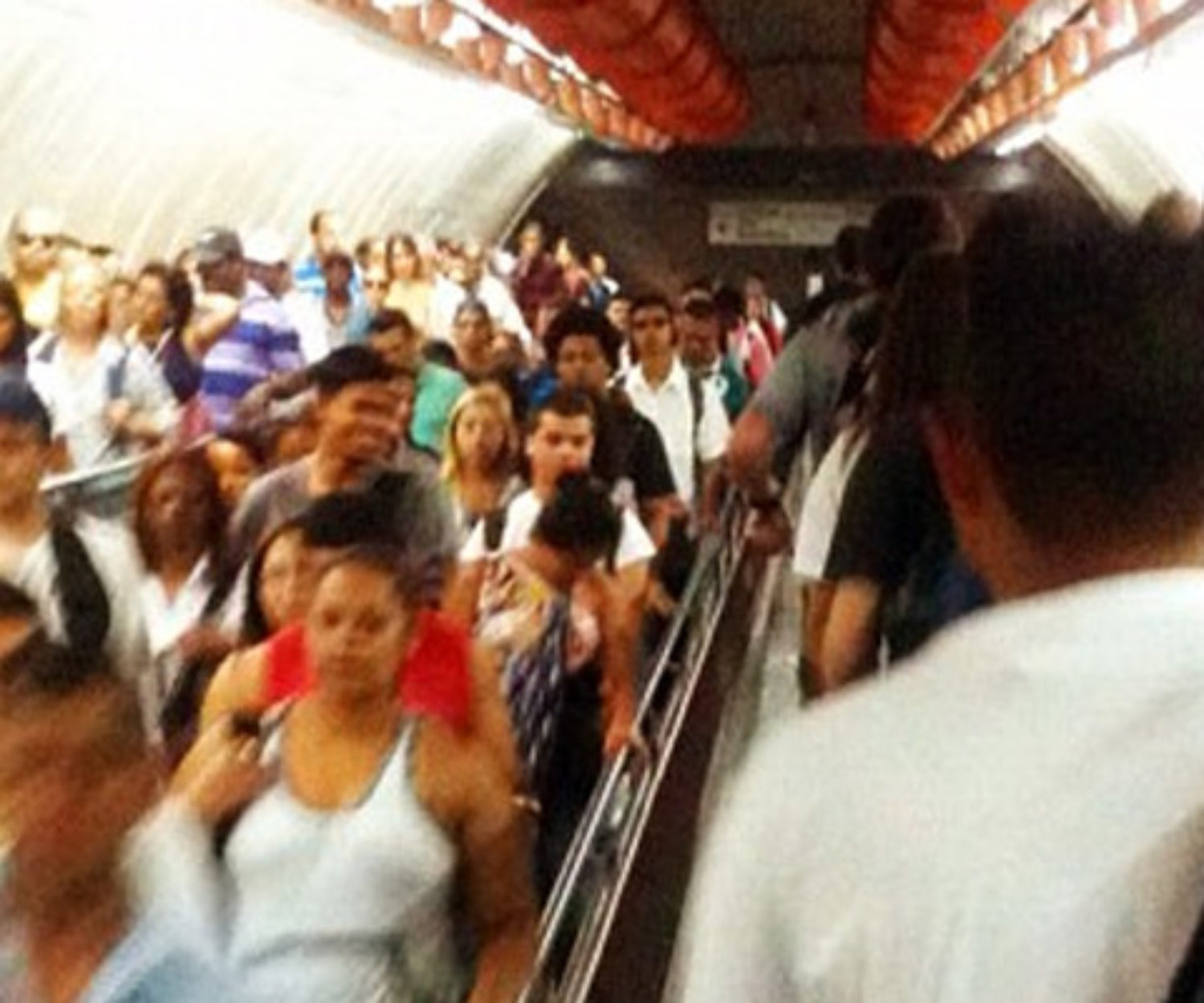 "Formigueiro Humano" - Foto minha no Instagram | http://instagram.com/p/SoC-_2zh7t/